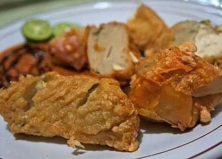 Legendaris, 5 tempat jajan di Bandung ini harus kamu kunjungi