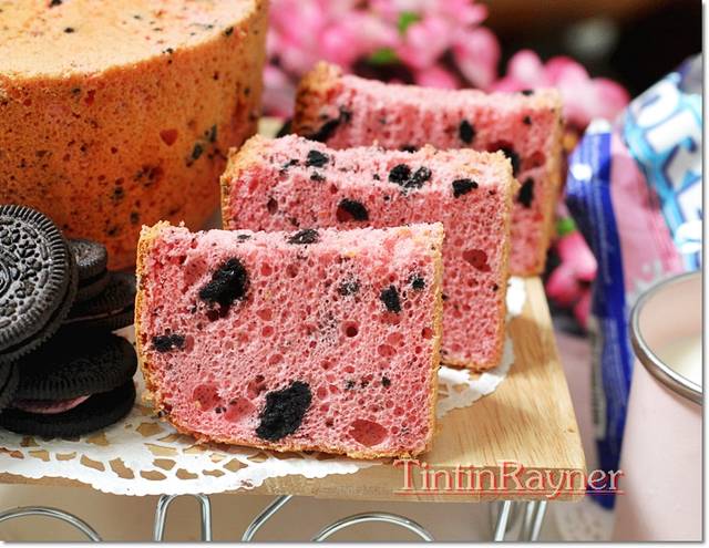 Resep mudah bikin Oreo strawberry chiffon cake, kue bolu rasa kekinian
