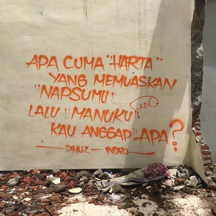 12 Karya visual jalanan ini terlihat biasa tapi pesannya menohok