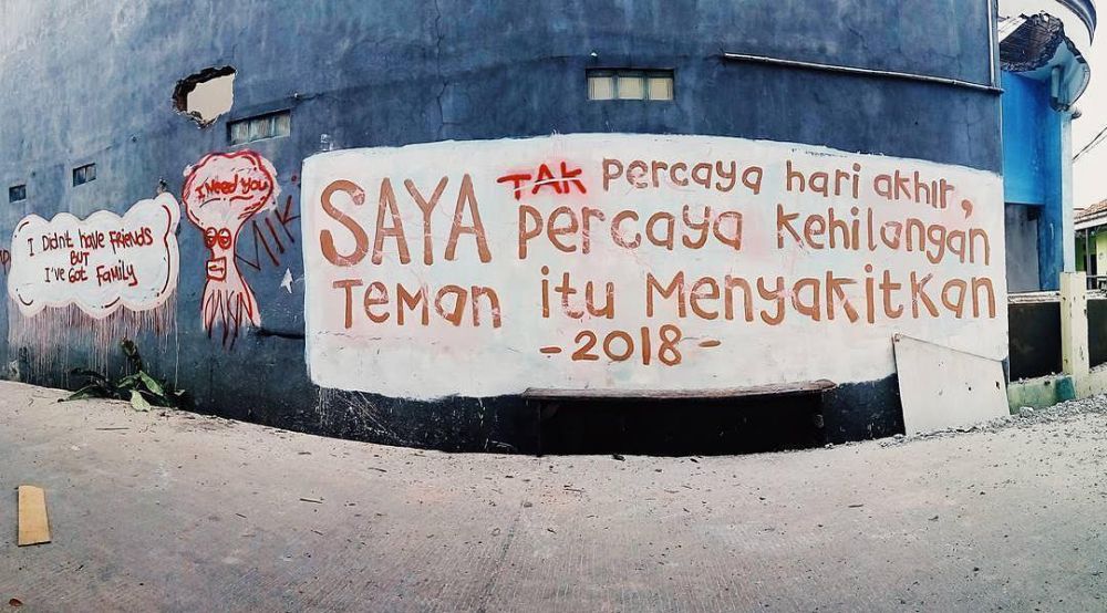 12 Karya visual jalanan ini terlihat biasa tapi pesannya menohok