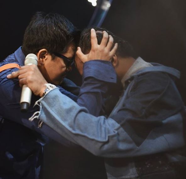 Nggak ada di TV, ini 8 potret aktivitas para juri Idol di balik layar