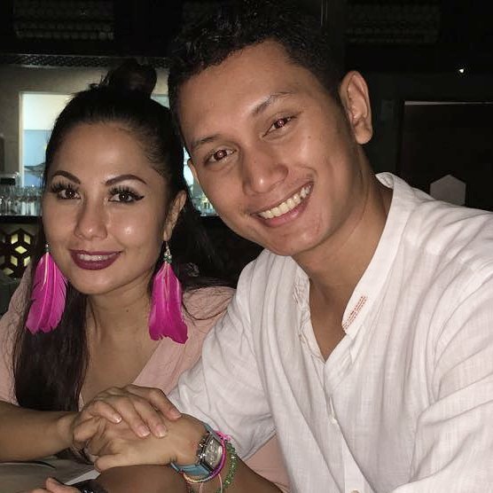 Beda 16 tahun, begini 10 momen Emma Warokka bareng pacar berondongnya