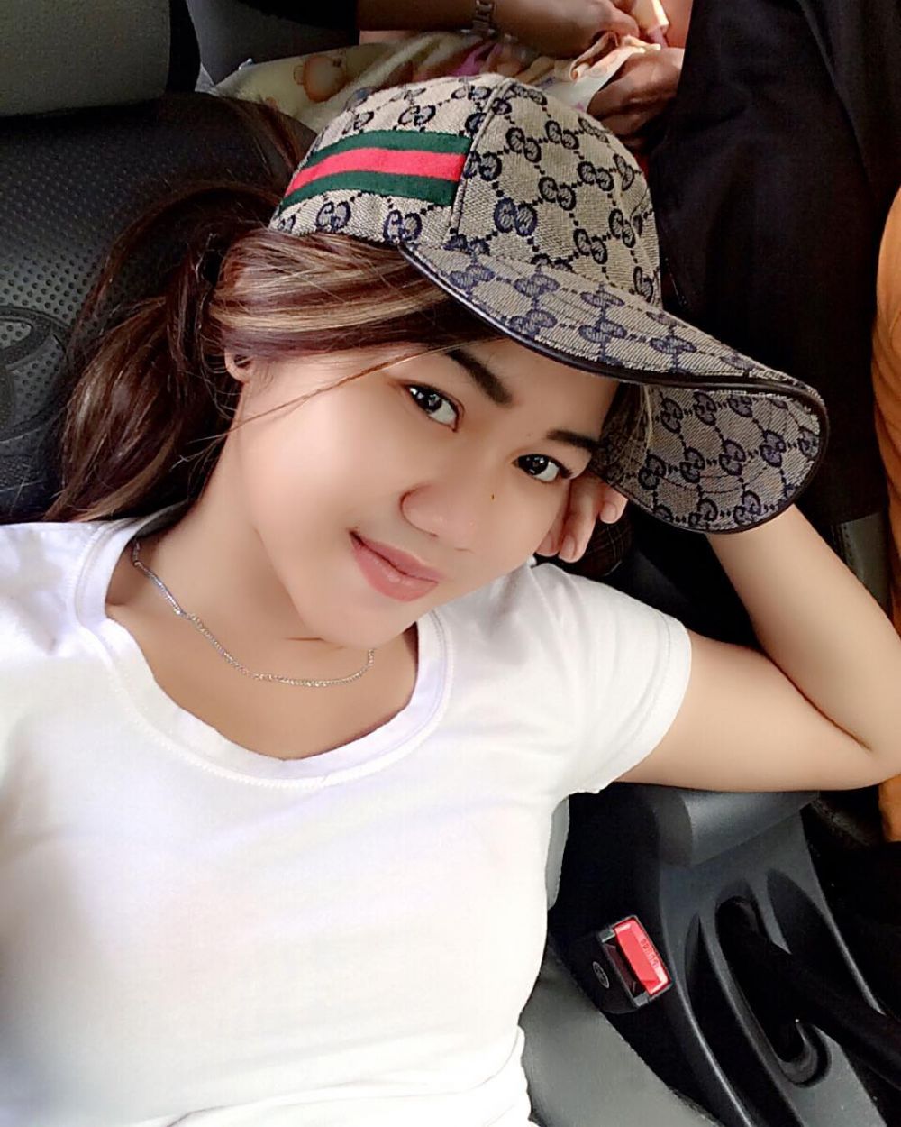 10 Potret cantiknya Gita, istri Bopak Castello yang baru melahirkan