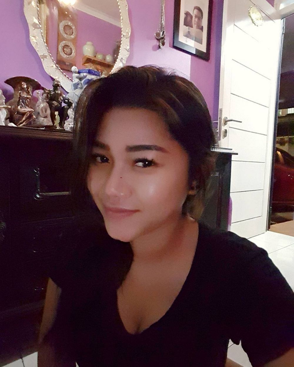 10 Potret cantiknya Gita, istri Bopak Castello yang baru melahirkan