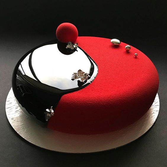 8 Kreasi mirror glaze cake, kue bak keramik yang lagi hits