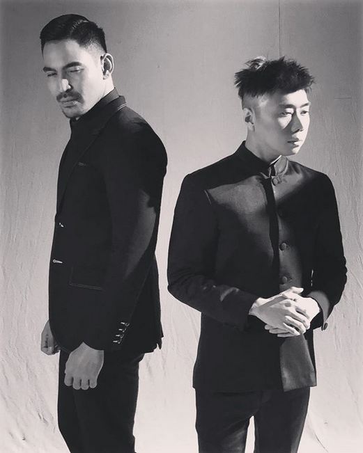 10 Momen Robby Purba & Roy Kiyoshi di balik syuting Karma, kompak abis