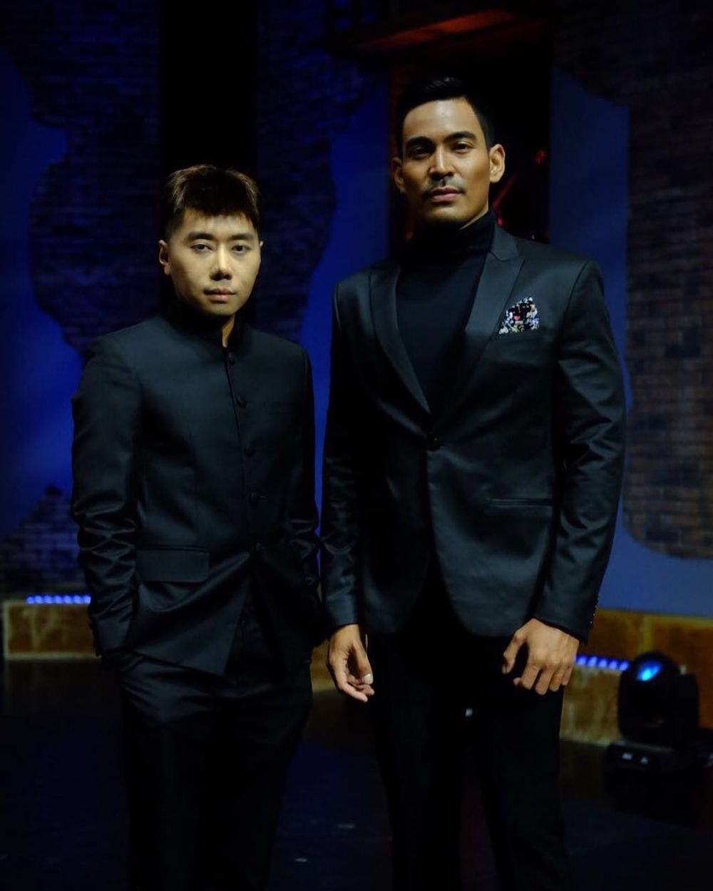 10 Momen Robby Purba & Roy Kiyoshi di balik syuting Karma, kompak abis