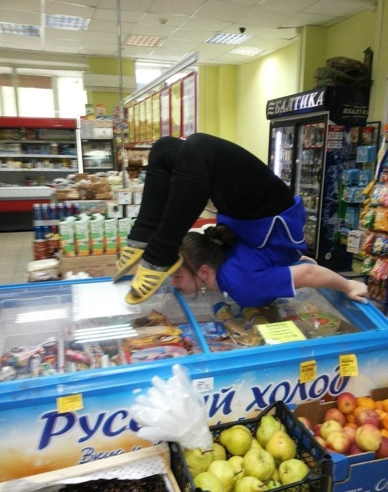 10 Kelakuan pelanggan supermarket ini bikin bertanya 'maksudnya apa?'