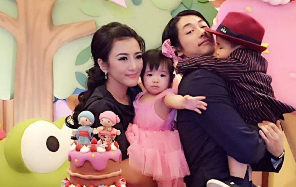 Jodoh nggak ada yang tahu, 6 seleb dunia ini kecantol wanita Indonesia