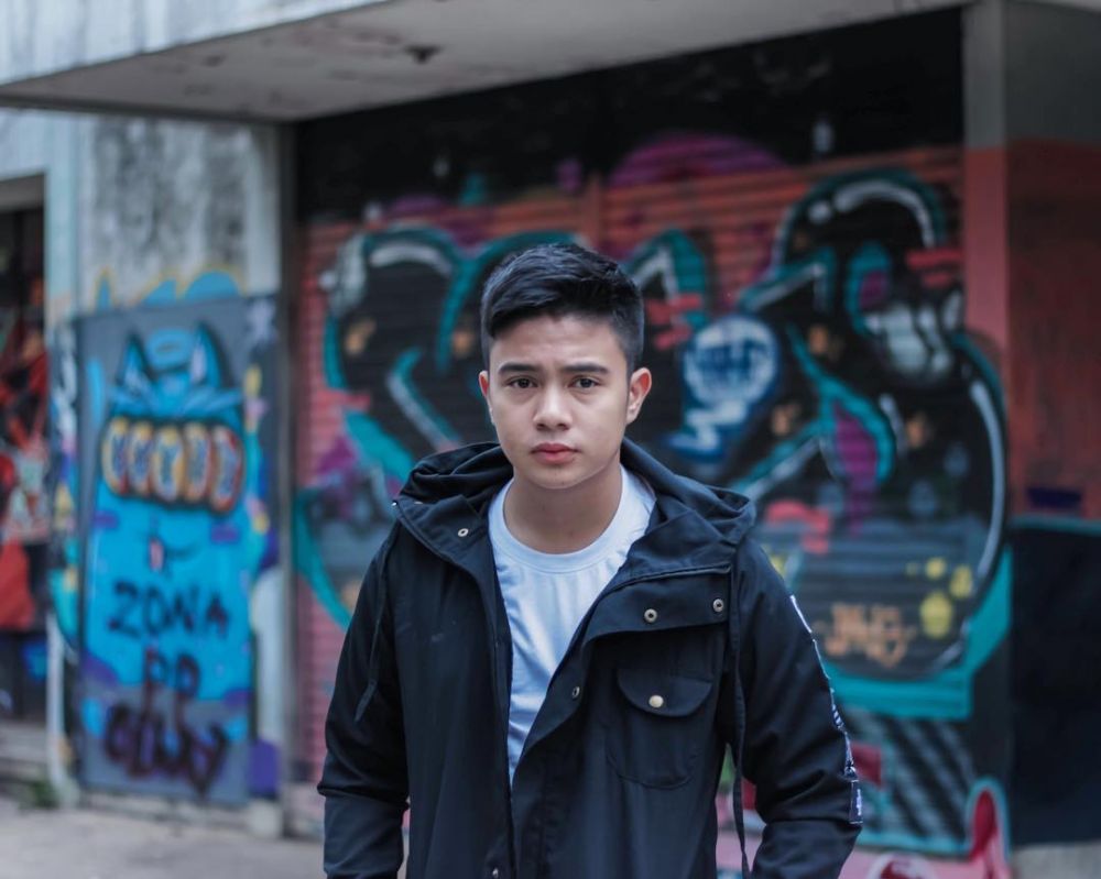 10 Gaya keseharian Umay Shahab, kini makin kece dan tampan