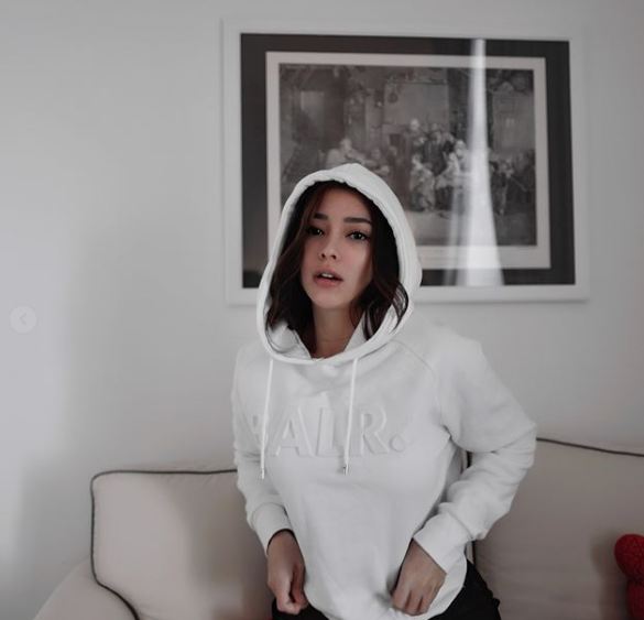 Biasa tampil full makeup, ini 10 potret Nikita Willy tanpa riasan