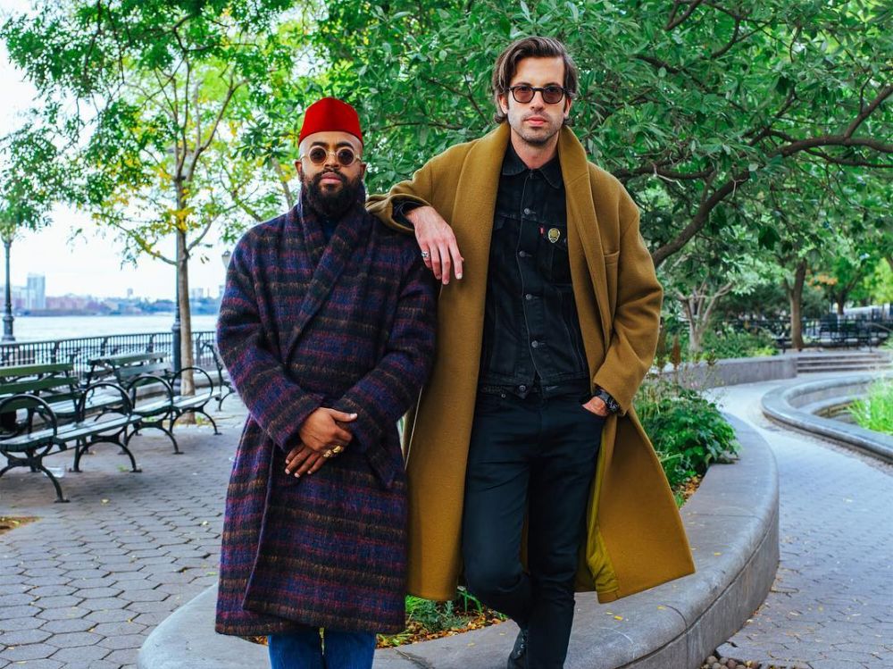 10 Gaya Mobolaji Dawodu, pria yang kenakan peci di Milan Fashion Week