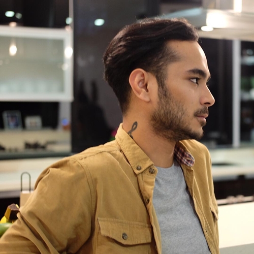 10 Pesona gagah Marthino Lio, pemeran Sultan Agung saat masih muda