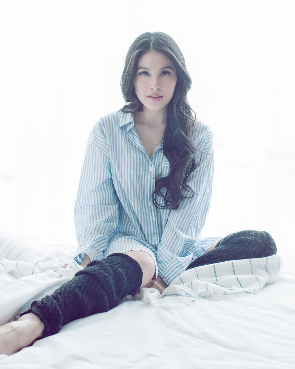 Lagi ngetren geng artis, 8 seleb cantik ini justru tak punya squad