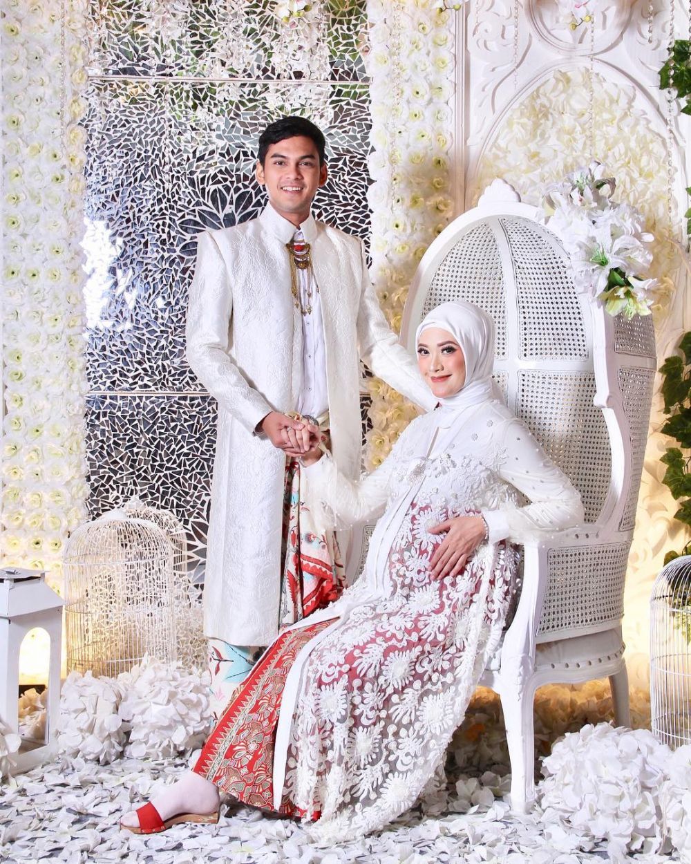 10 Potret maternity shoot Adhitya Putri, anggun bak putri raja