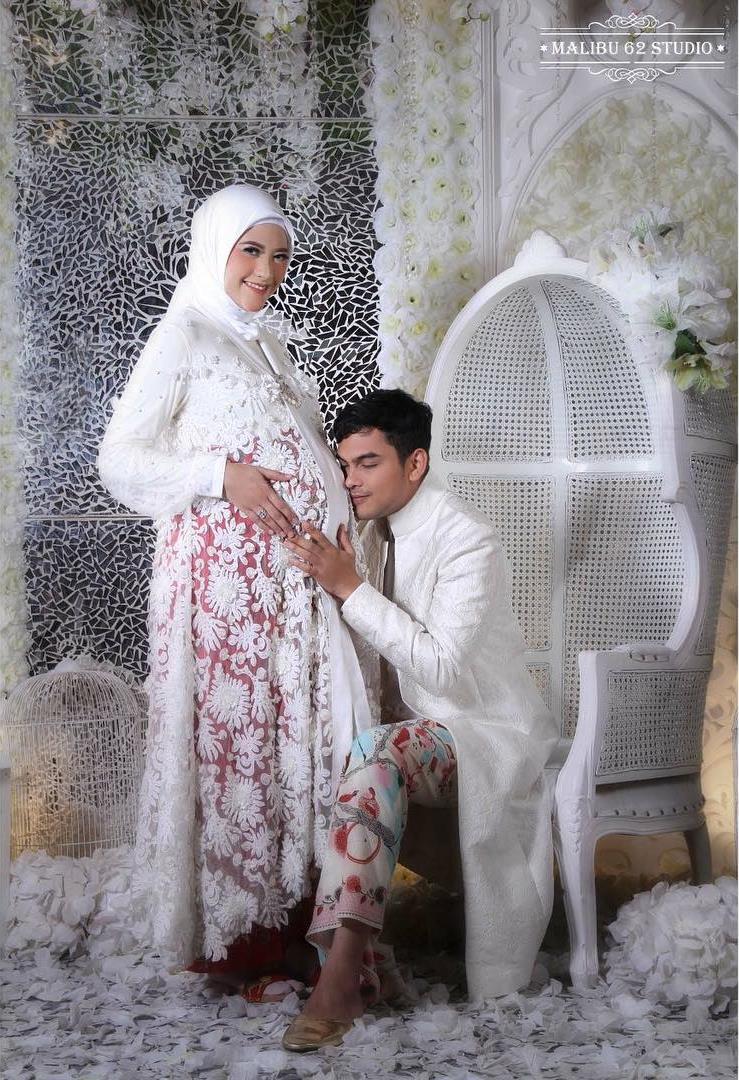 10 Potret maternity shoot Adhitya Putri, anggun bak putri raja