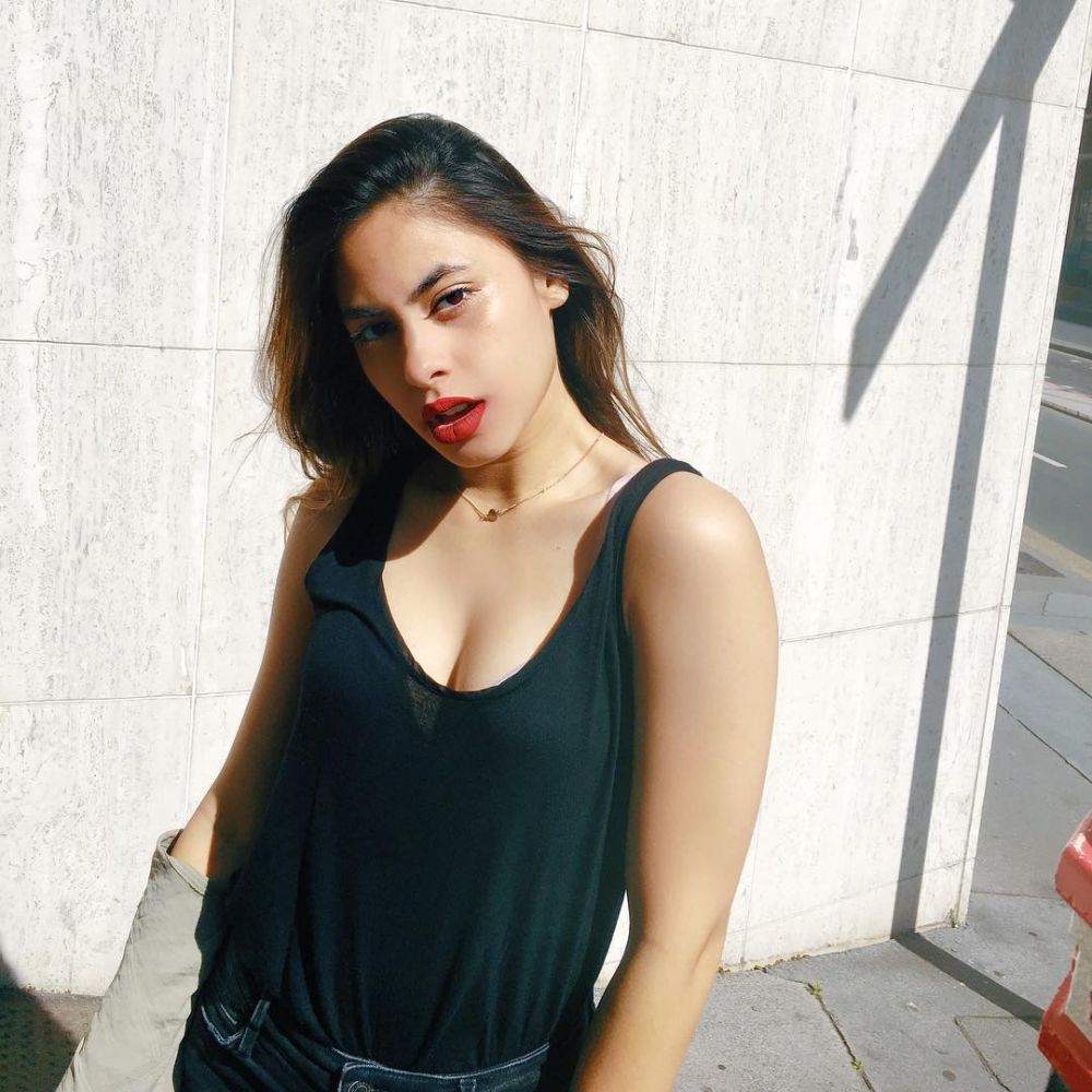 Berbibir seksi semua, ini 10 beda gaya Valerie Thomas & Jihane Almira