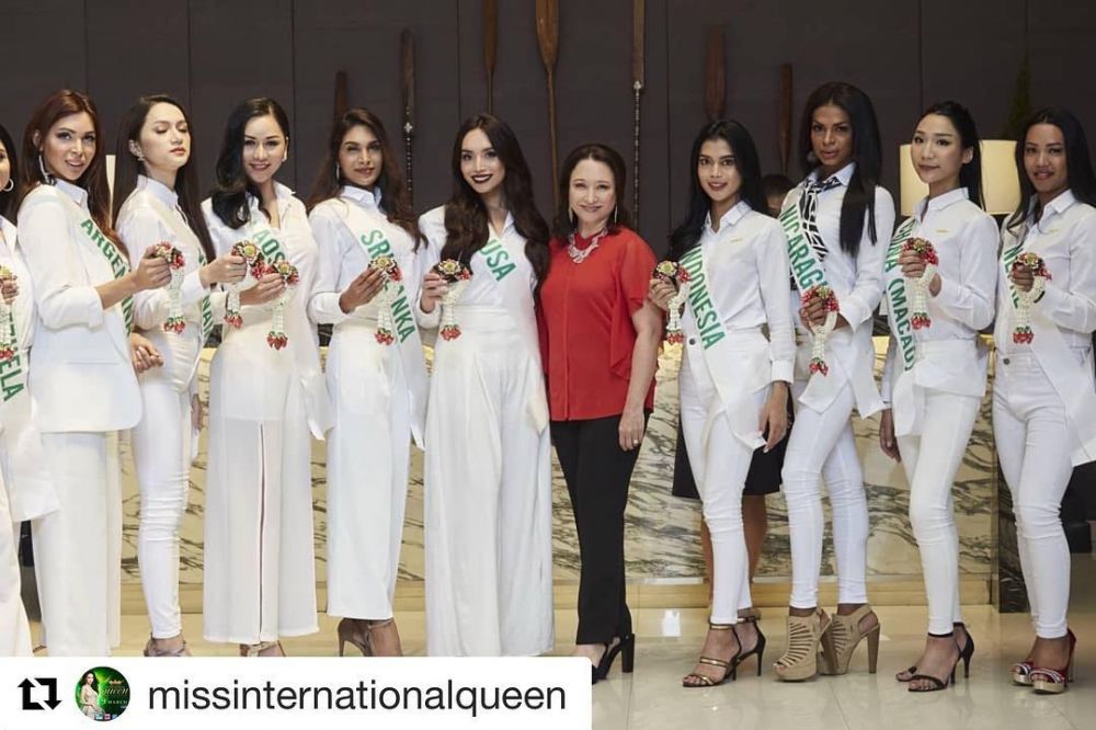 10 Gaya Dinda Syarif, transgender Indonesia di kontes kecantikan dunia