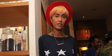 10 Potret perubahan penampilan Fahrani 'Radit dan Jani' ini bikin syok