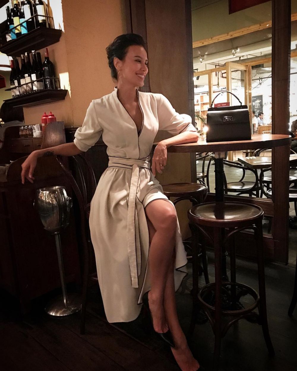 8 Pose menantang Sophia Latjuba bergaun belahan tinggi, seksi abis