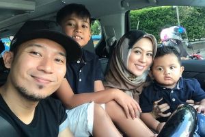 Perjuangan cinta Denny Cagur dan istri yang menginspirasi