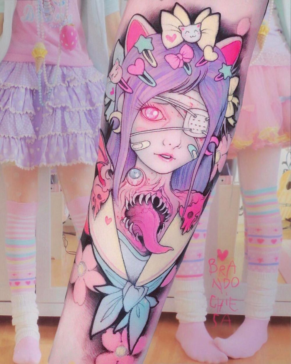 Pink tapi menyeramkan, 10 tato karya seniman ini bikin kagum dan ngeri