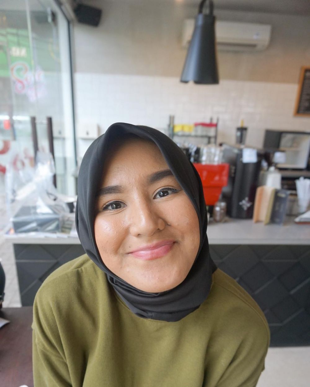 5 Seleb cantik ini bisnis baju tidur, dari piyama hingga lingerie