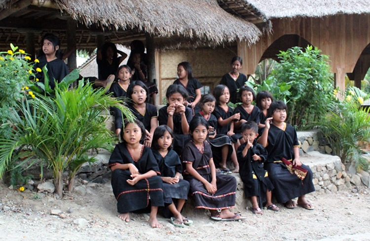 13 Fakta kehidupan Suku Sasak Ende yang perlu kamu ketahui, masih asli