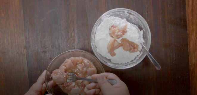 Resep mudah bikin ayam saus telur asin, kuliner lezat yang lagi hits