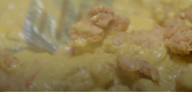 Resep mudah bikin ayam saus telur asin, kuliner lezat yang lagi hits