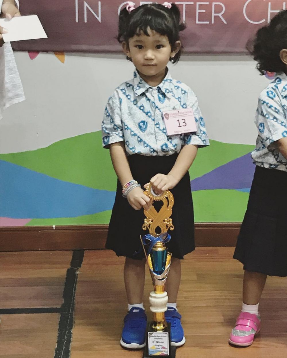 Gaya 5 anak artis saat bersekolah, putri Ayu Ting Ting juara nyanyi