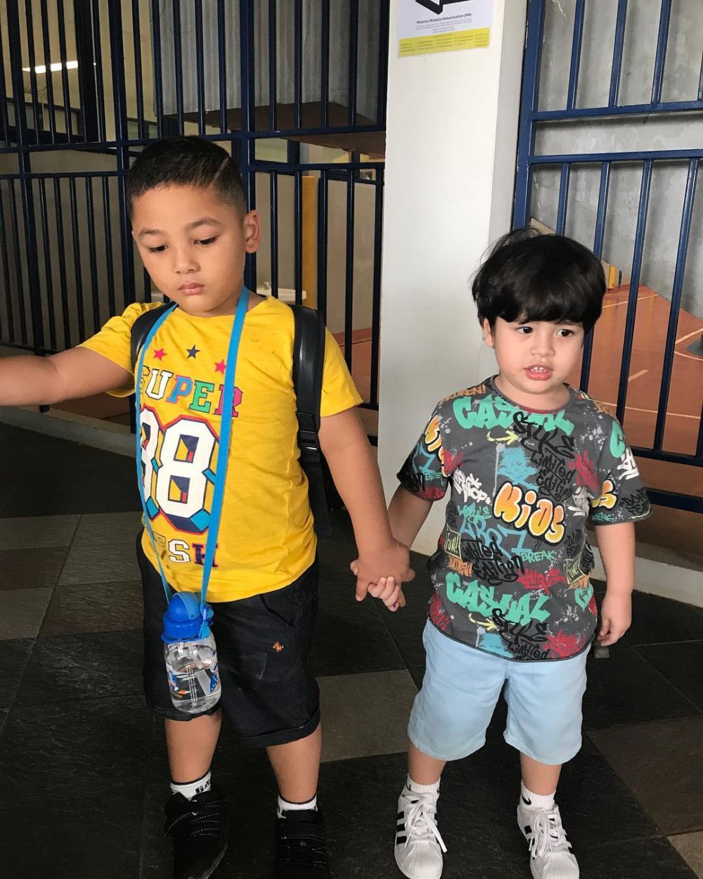 Gaya 5 anak artis saat bersekolah, putri Ayu Ting Ting juara nyanyi