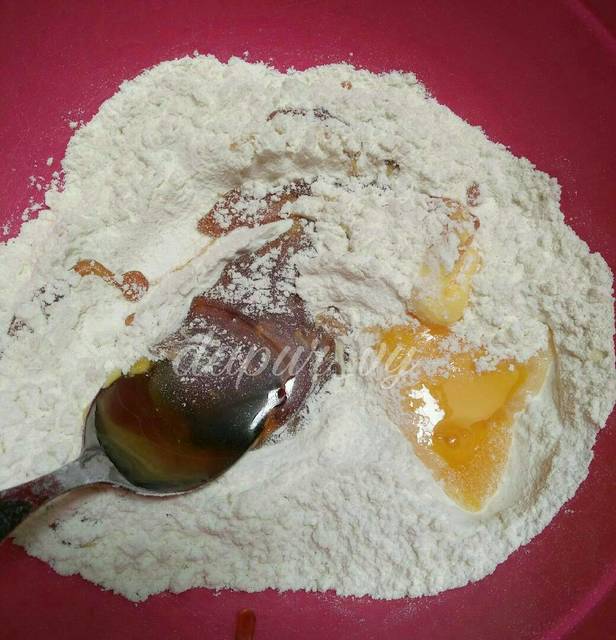 Manis menggigit, ini cara mudah bikin pisang goreng madu kekinian