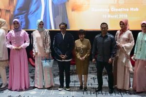 Tampilkan suasana Bandung tahun 20-an, begini koleksi terbaru Shafira