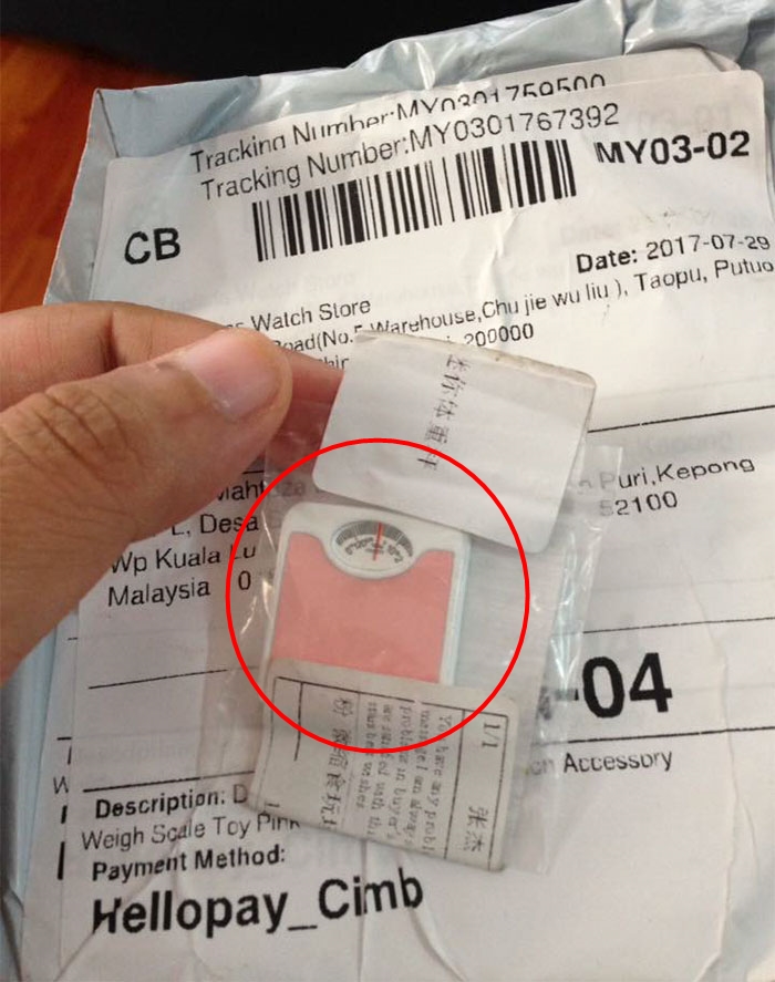 10 Barang yang beli di online shop ini ukurannya bikin geleng kepala