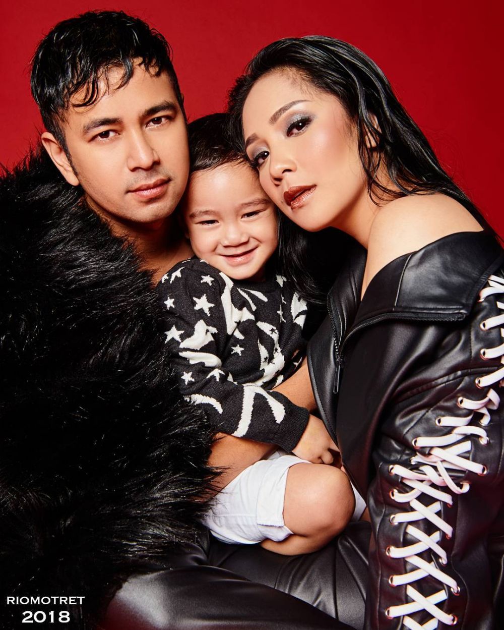 Sering pemotretan keluarga, ini 6 konsep yang dipakai Raffi dan Nagita