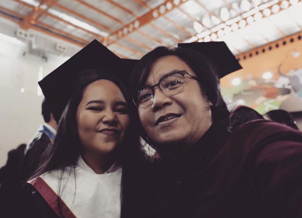 Jarang terekspos, begini 10 potret harmonisnya keluarga Ari Lasso