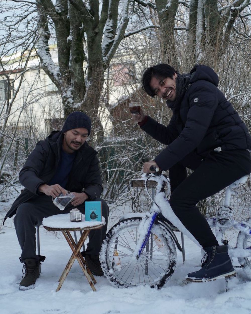 Punya kesamaan minat, 9 seleb ini buka bisnis bareng sahabatnya