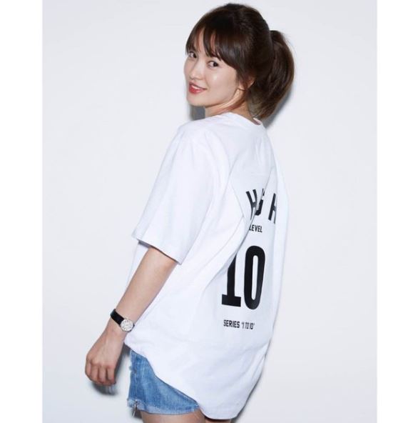 Tak umbar keseksian, 7 gaya Song Hye-kyo ini justru memesona