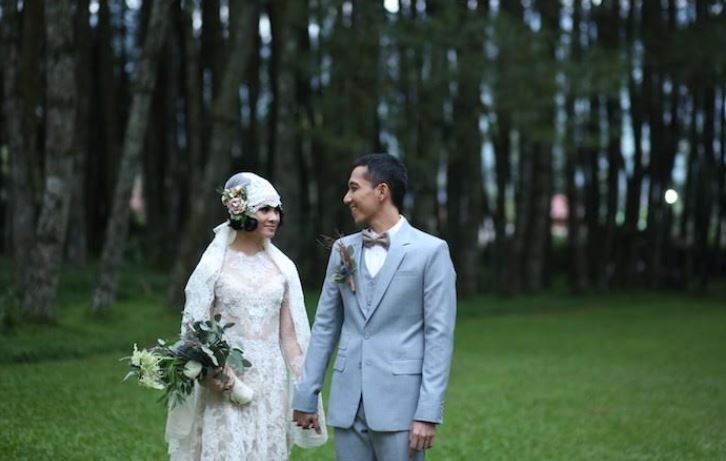 Digelar tertutup, 5 pernikahan artis ini terasa nuansa sakralnya