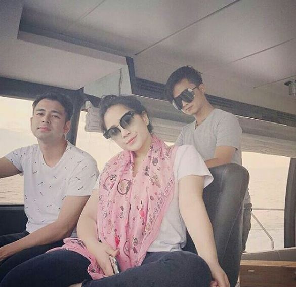 Berlayar mesra di kapal, Raffi dan Nagita bikin warganet baper