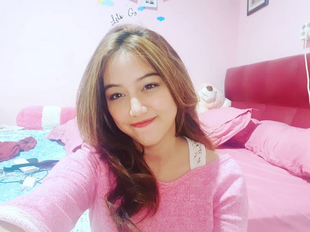 10 Foto cantiknya Fahira Alidrus, eks member JKT48 pacar Reza SM*SH
