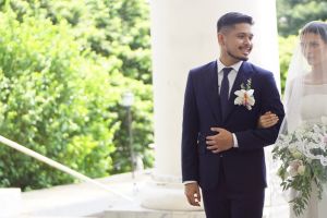 Sah suami-istri, ini 8 momen sakral nikahan Petra Sihombing-Firrina