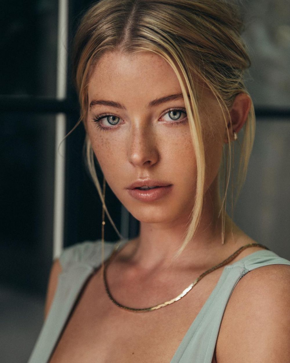 10 Pesona Baskin Champion, gebetan baru Justin Bieber bermata indah