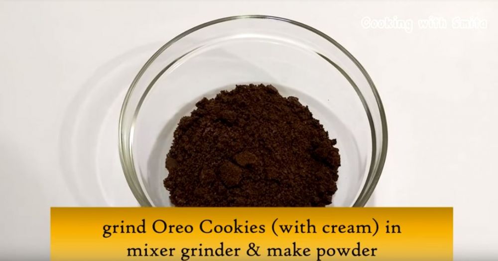 Resep mudah bikin Oreo lava cake, kue berlumer cokelat kekinian