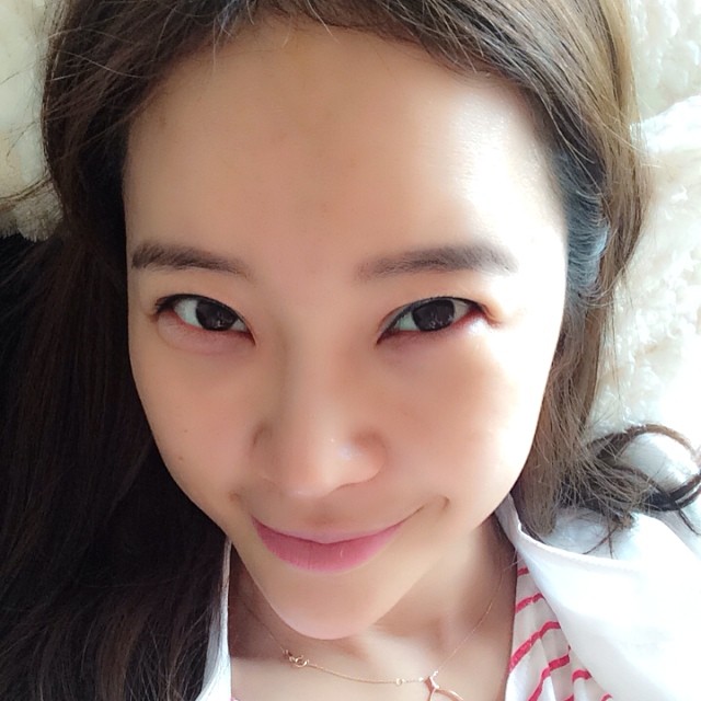 10 Pesona Baek Ji-young, idol K-Pop Korsel paling populer di Korut