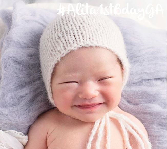 8 Potret baby Alita, anak Alice Norin yang imut dan ekspresif abis