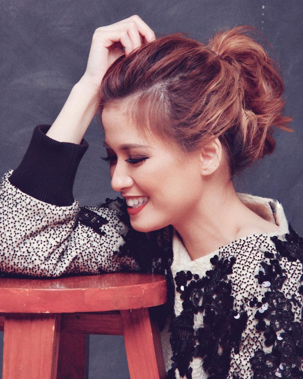 Pesona Chicka Jessica dengan 8 gaya rambut berbeda, imut banget