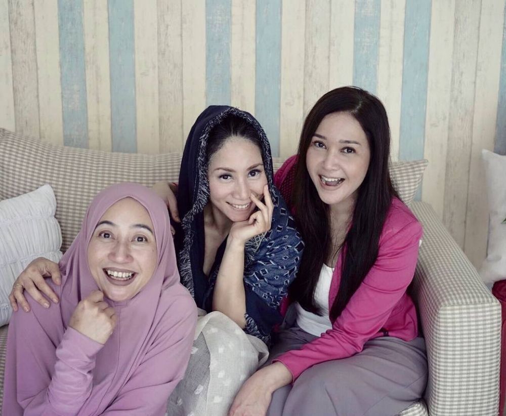 8 Potret Cyntia Livianty, adik Maia Estianty yang tak kalah memesona