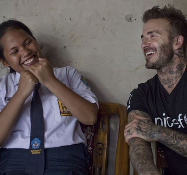 Gaya David Beckham bercanda sama siswi SMP di Semarang ini akrab abis